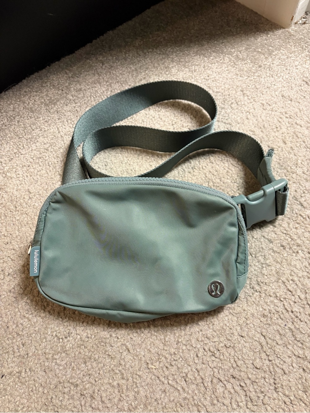 Lululemon 1L Belt Bag